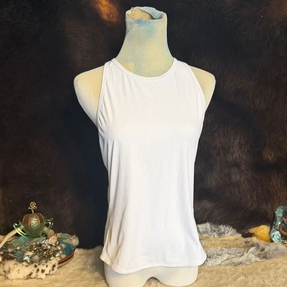 White Ribbed Sleeveless Tank Top - Women 6 (Bk5)